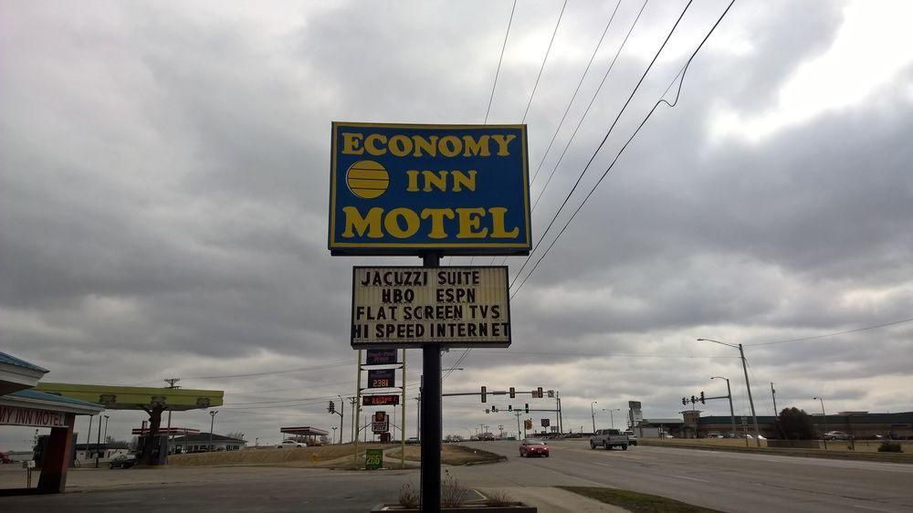 Economy Inn Marshalltown Екстериор снимка