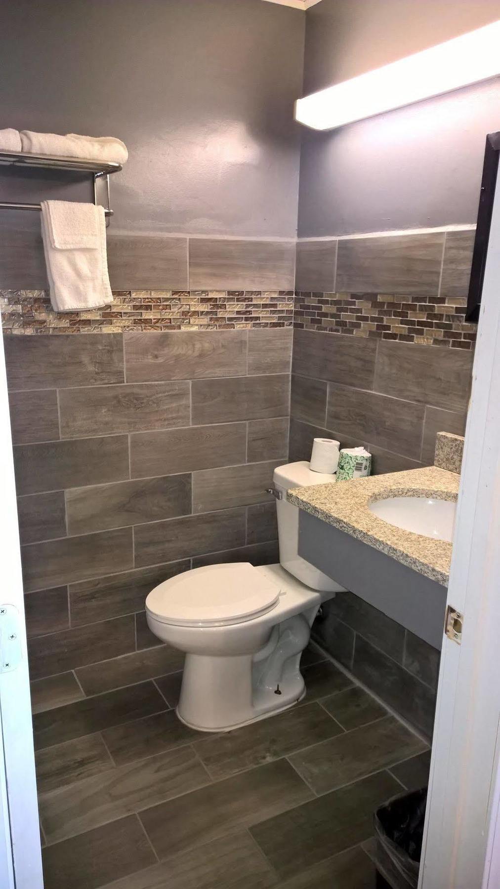 Economy Inn Marshalltown Екстериор снимка