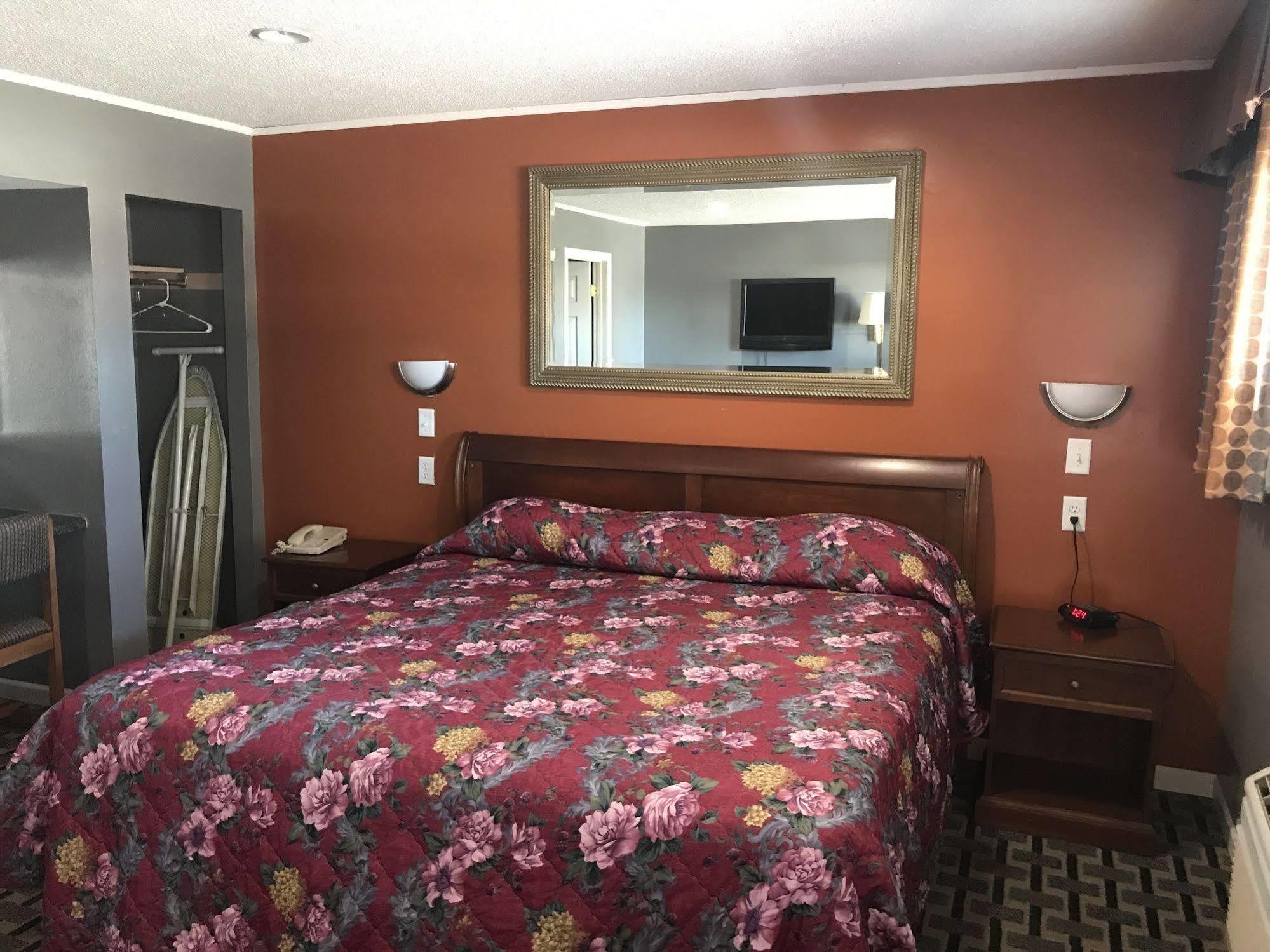 Economy Inn Marshalltown Екстериор снимка